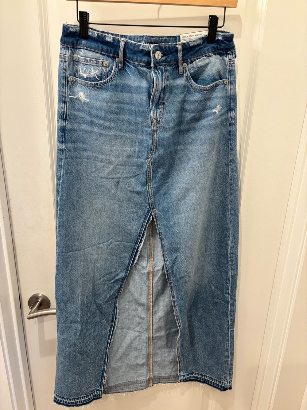NWT American Eagle Mid-Wash Denim Maxi Skirt with Front Slit - 4/27